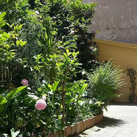 Maison De Chantal